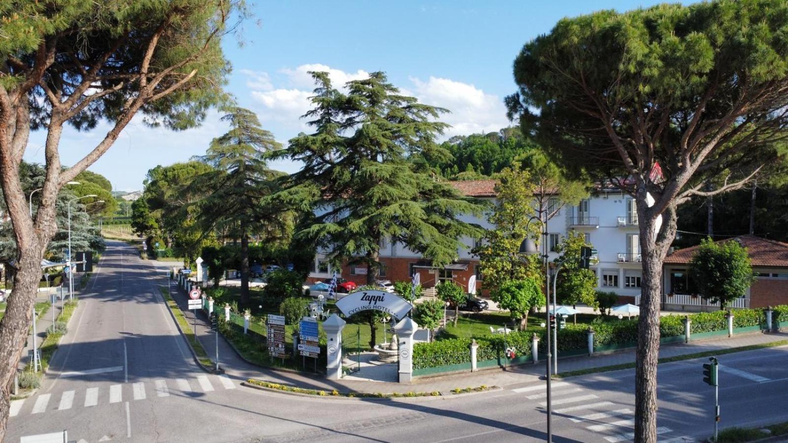 Zappi Cycling Hotel Riolo Terme Exteriör bild